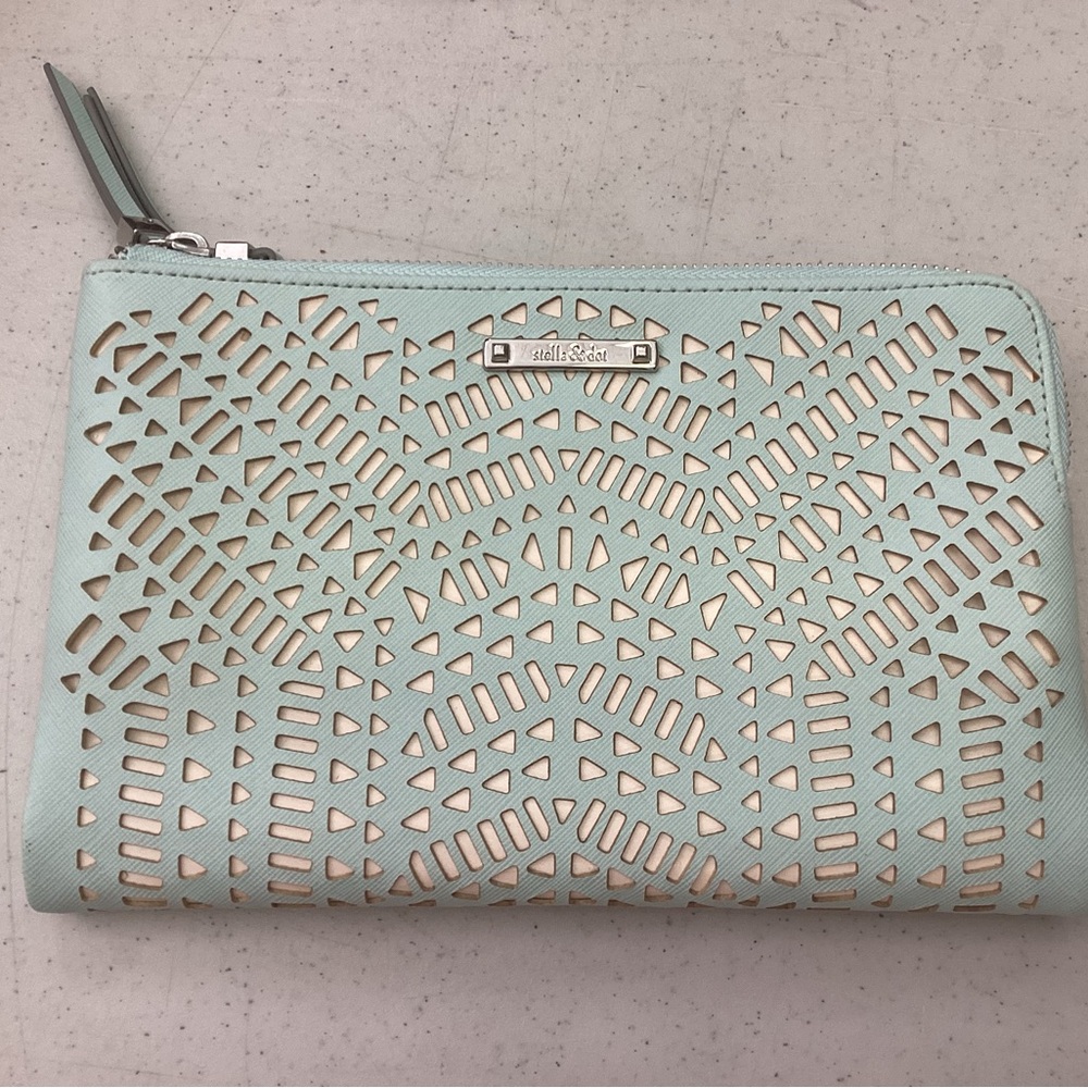 Stela & Dot Mint Clutch